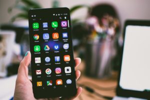 How to Choose the Best Smartphone for Your Needs and Budget