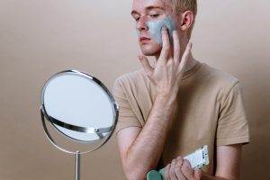 Addressing Skin Concerns in Men: Specific Tips and Recommendations for Men’s Skincare